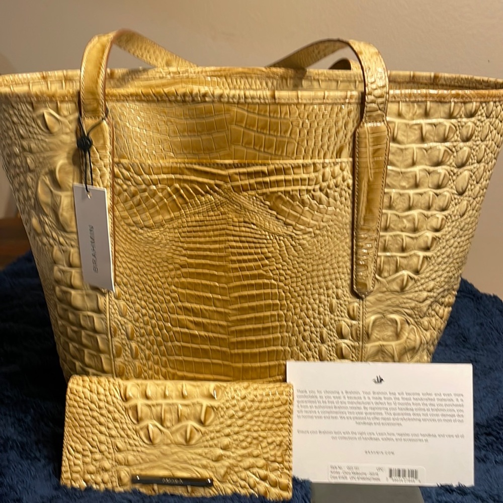 NWT BRAHMIN ANNIKA TOTE & ADY WALLET NEW: $415